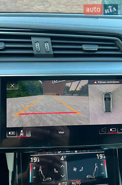 Внедорожник / Кроссовер Audi e-tron 2020 в 