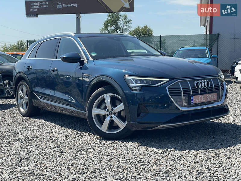 Позашляховик / Кросовер Audi e-tron 2021 в Львові