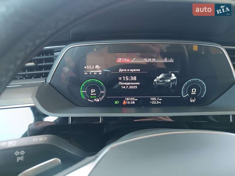 Позашляховик / Кросовер Audi e-tron 2022 в Харкові
