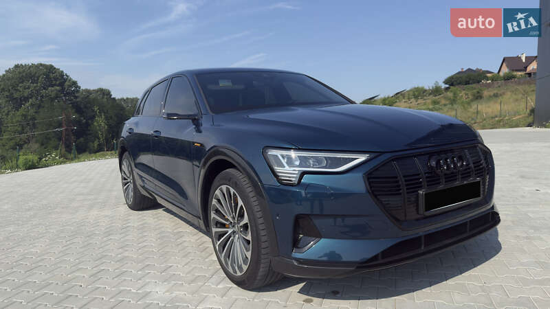 Позашляховик / Кросовер Audi e-tron 2019 в Чернівцях