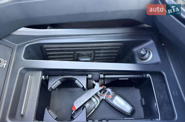 Внедорожник / Кроссовер Audi e-tron 2021 в 