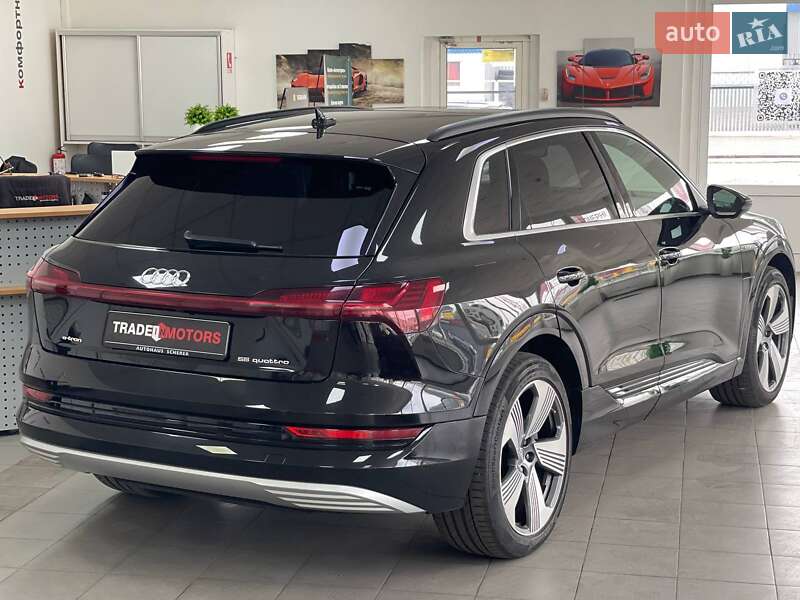 Внедорожник / Кроссовер Audi e-tron 2019 в Киеве