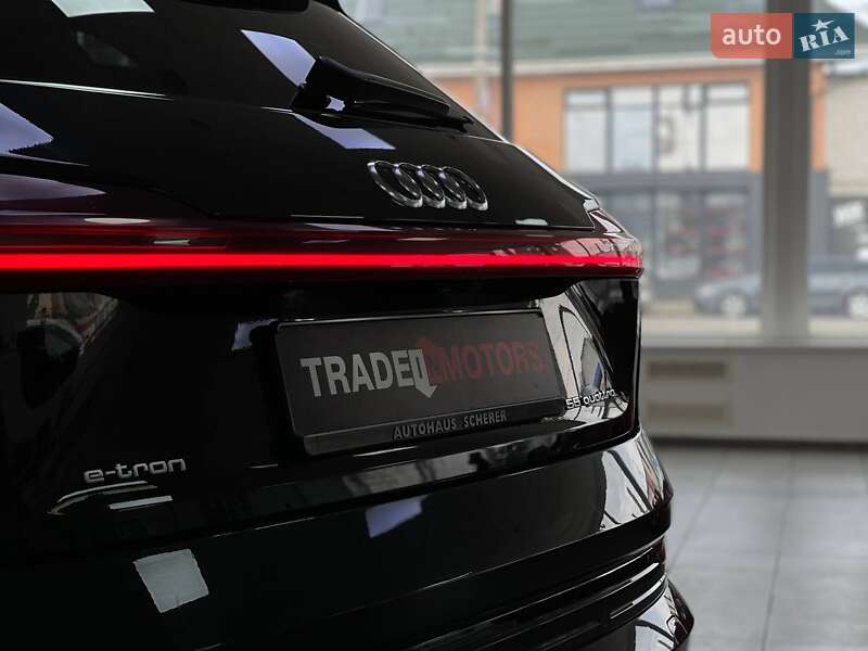 Внедорожник / Кроссовер Audi e-tron 2019 в Киеве