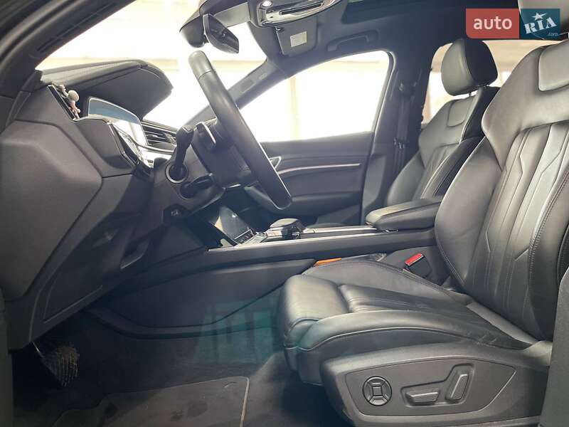 Внедорожник / Кроссовер Audi e-tron 2019 в Киеве