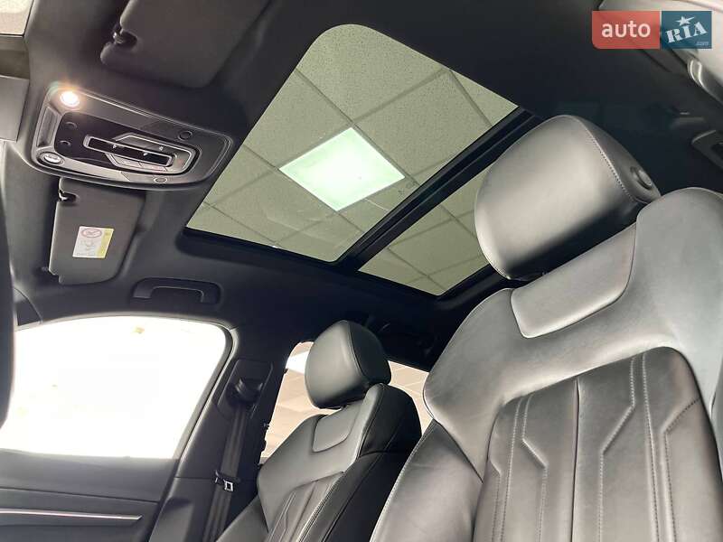 Внедорожник / Кроссовер Audi e-tron 2019 в Киеве
