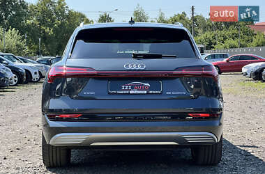 Внедорожник / Кроссовер Audi e-tron 2022 в 