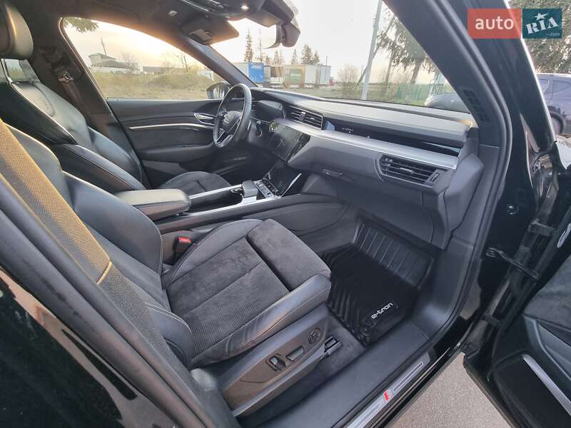 Внедорожник / Кроссовер Audi e-tron 2019 в Коломые