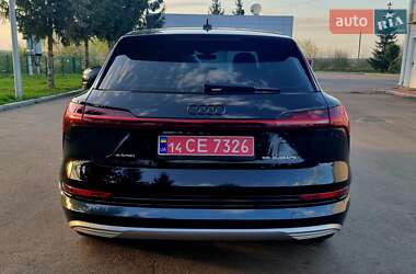 Позашляховик / Кросовер Audi e-tron 2019 в 
