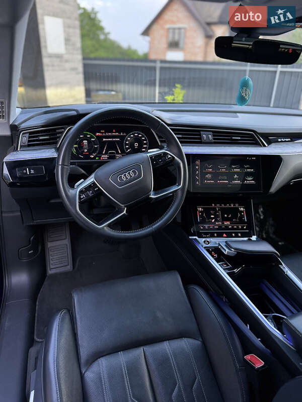 Внедорожник / Кроссовер Audi e-tron 2020 в Тернополе