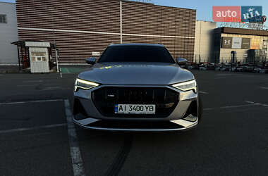 Внедорожник / Кроссовер Audi e-tron 2019 в 