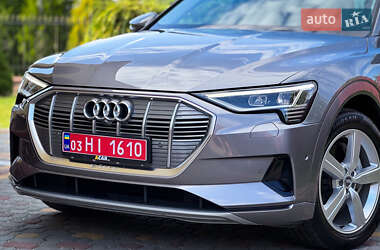 Позашляховик / Кросовер Audi e-tron 2020 в 