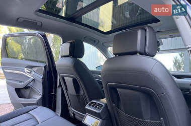 Внедорожник / Кроссовер Audi e-tron 2021 в 