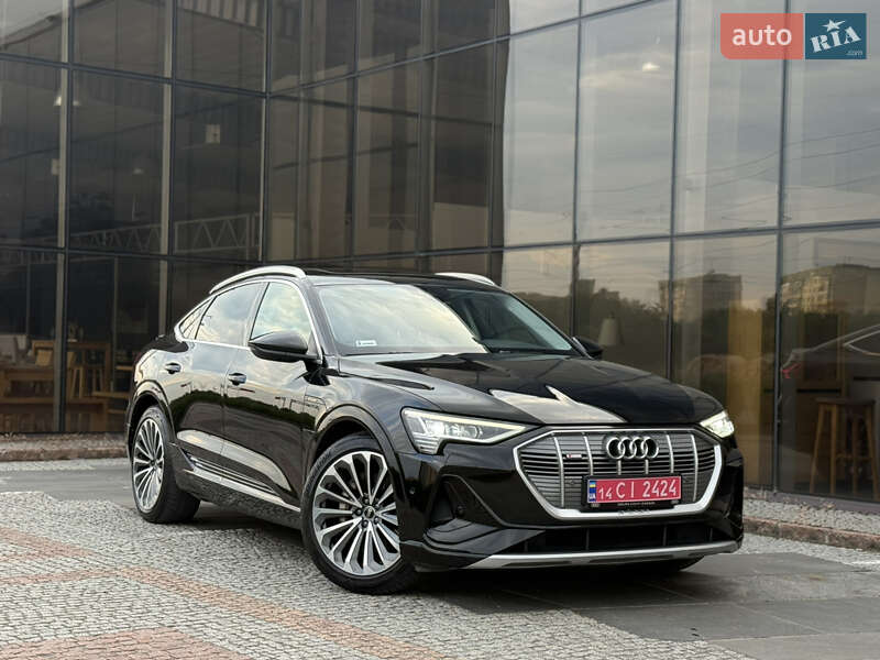 Позашляховик / Кросовер Audi e-tron 2022 в Мукачевому