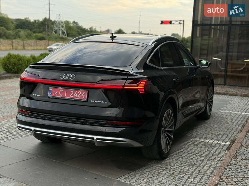 Позашляховик / Кросовер Audi e-tron 2022 в Мукачевому