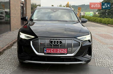 Внедорожник / Кроссовер Audi e-tron 2022 в 