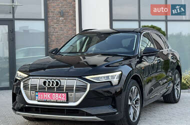 Внедорожник / Кроссовер Audi e-tron 2020 в 