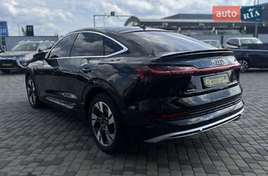Позашляховик / Кросовер Audi e-tron 2020 в 