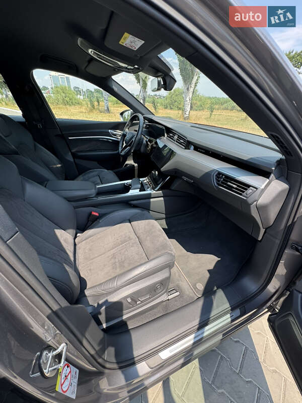 Позашляховик / Кросовер Audi e-tron 2020 в Ізмаїлі