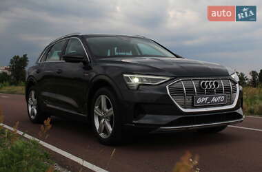 Внедорожник / Кроссовер Audi e-tron 2020 в 