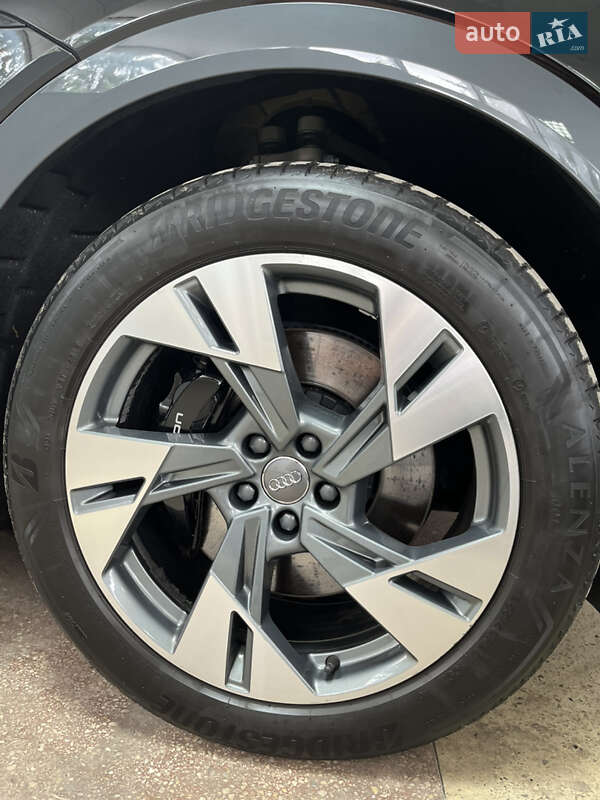 Внедорожник / Кроссовер Audi e-tron 2019 в Тернополе