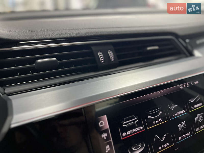 Позашляховик / Кросовер Audi e-tron 2019 в Тернополі