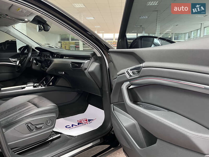 Позашляховик / Кросовер Audi e-tron 2019 в Тернополі