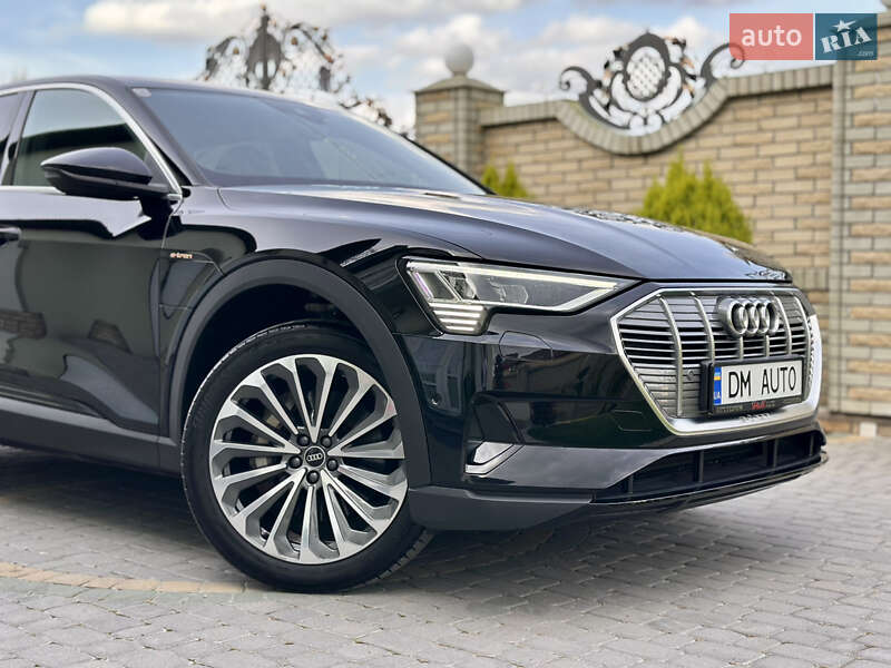 Внедорожник / Кроссовер Audi e-tron 2022 в Тернополе