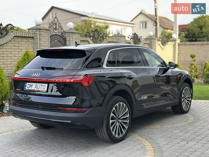 Внедорожник / Кроссовер Audi e-tron 2022 в Тернополе