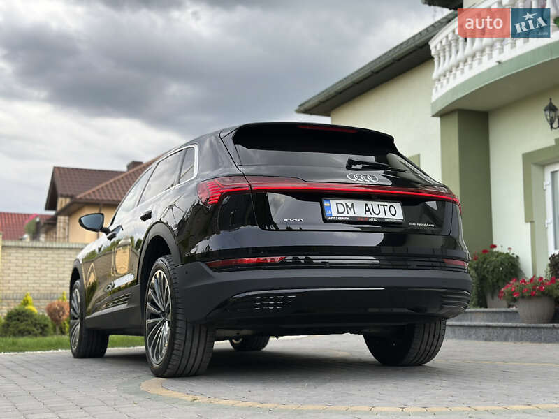 Внедорожник / Кроссовер Audi e-tron 2022 в Тернополе