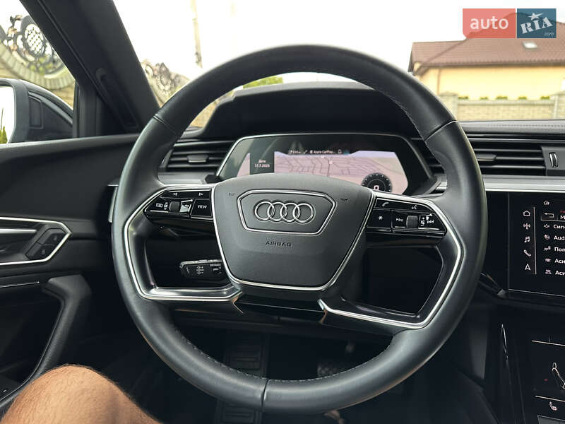 Внедорожник / Кроссовер Audi e-tron 2022 в Тернополе