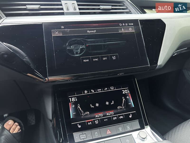 Внедорожник / Кроссовер Audi e-tron 2022 в Тернополе