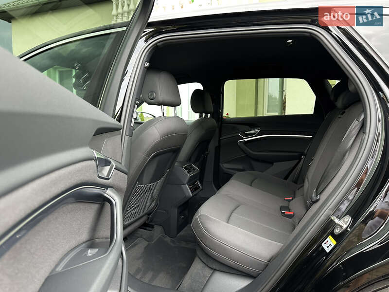 Внедорожник / Кроссовер Audi e-tron 2022 в Тернополе