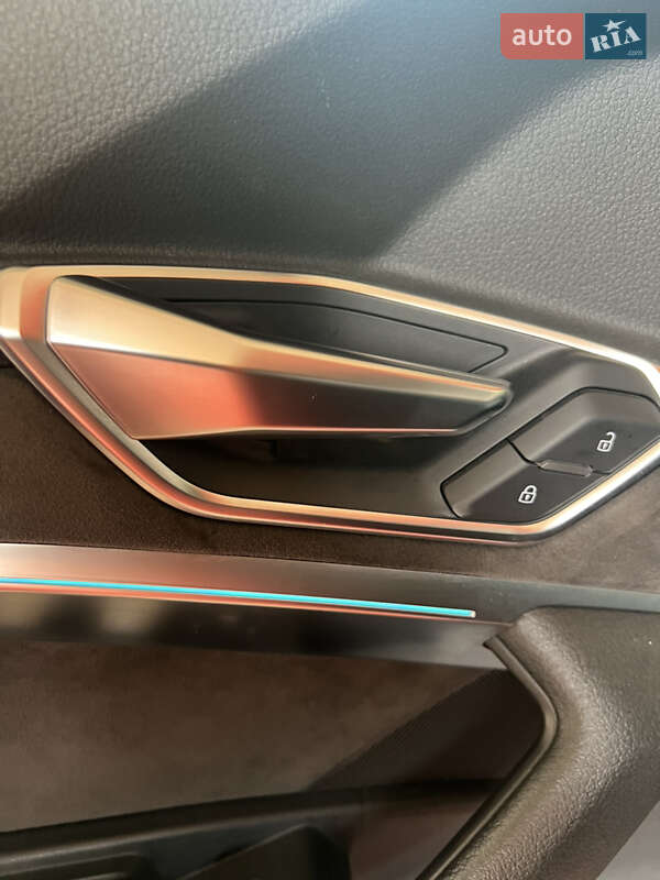 Внедорожник / Кроссовер Audi e-tron 2018 в Киеве фото 51 Внедорожник / Кроссовер Audi e-tron 2018 в Киеве