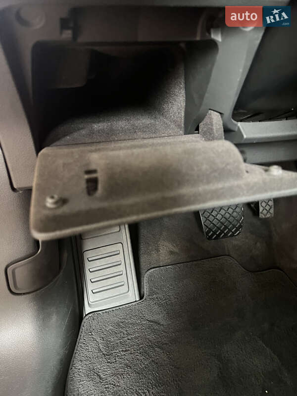 Внедорожник / Кроссовер Audi e-tron 2018 в Киеве фото 54 Внедорожник / Кроссовер Audi e-tron 2018 в Киеве