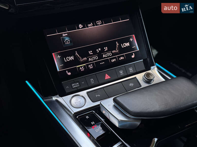 Позашляховик / Кросовер Audi e-tron 2019 в Києві