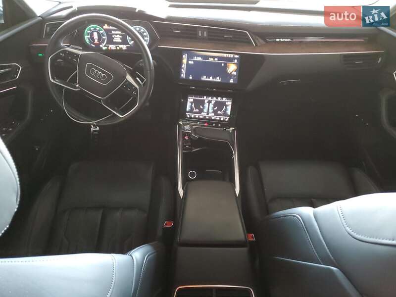 Позашляховик / Кросовер Audi e-tron 2019 в Львові
