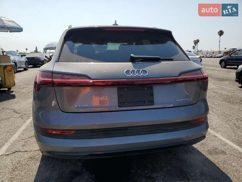 Позашляховик / Кросовер Audi e-tron 2021 в Львові