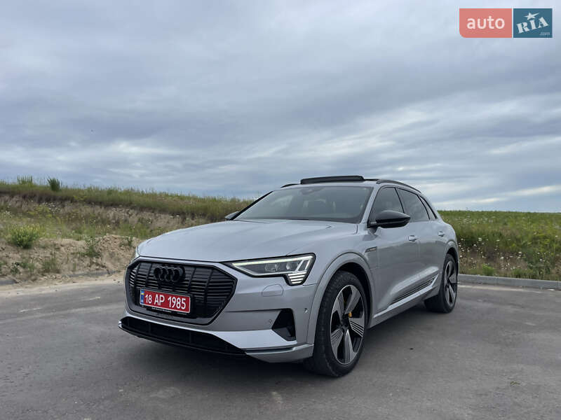 Audi e-tron 2022