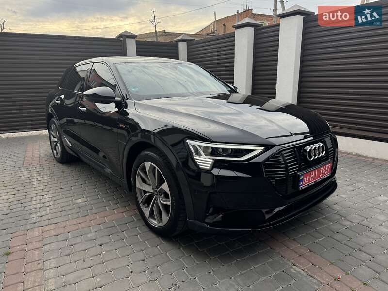 Audi e-tron 2022