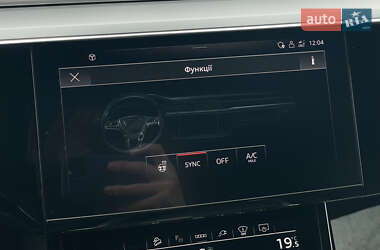 Внедорожник / Кроссовер Audi e-tron 2021 в 