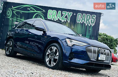 Внедорожник / Кроссовер Audi e-tron 2021 в 