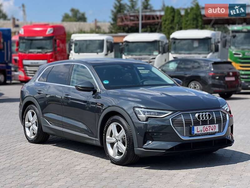 Audi e-tron 2022