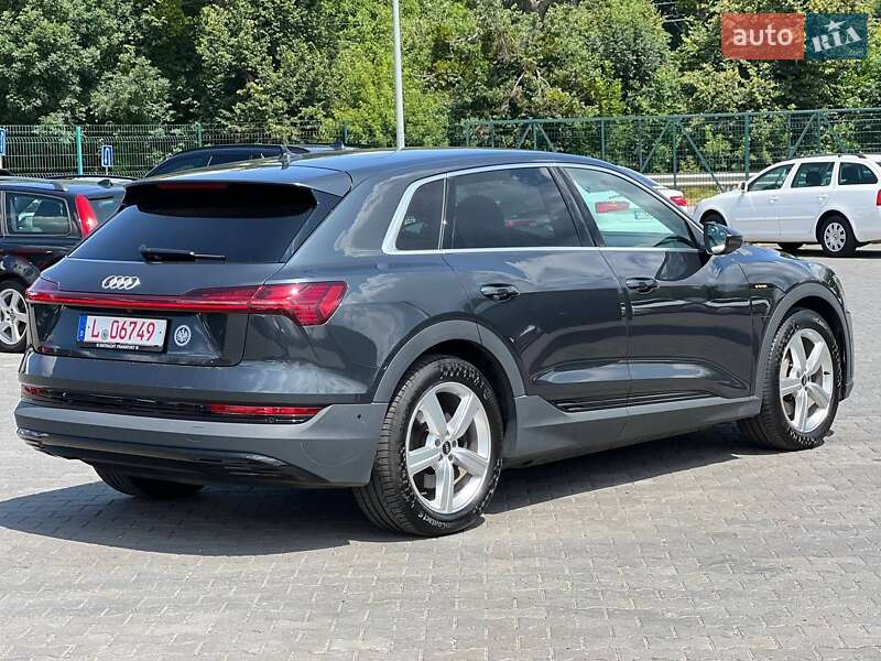 Внедорожник / Кроссовер Audi e-tron 2022 в Виннице