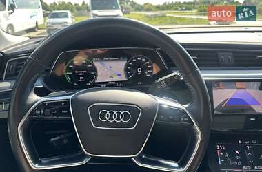 Внедорожник / Кроссовер Audi e-tron 2019 в 