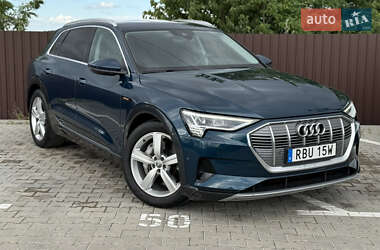 Внедорожник / Кроссовер Audi e-tron 2020 в 