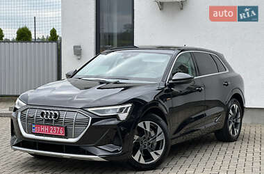 Внедорожник / Кроссовер Audi e-tron 2023 в 