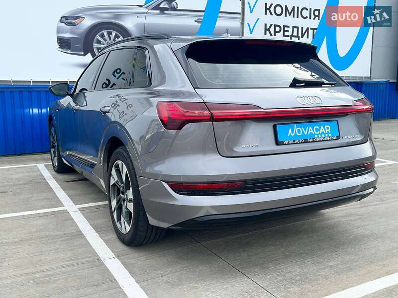 Внедорожник / Кроссовер Audi e-tron 2021 в Киеве