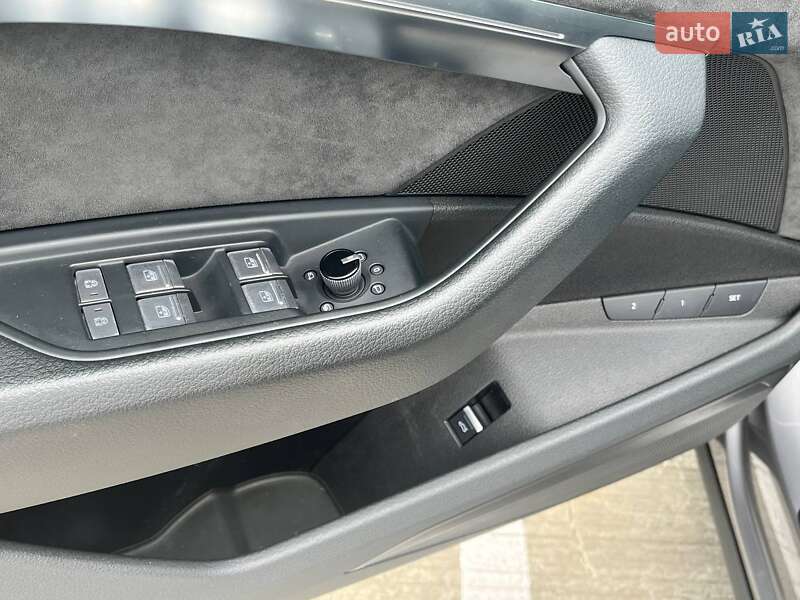 Внедорожник / Кроссовер Audi e-tron 2021 в Киеве