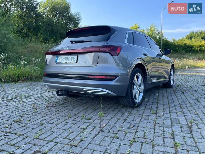 Внедорожник / Кроссовер Audi e-tron 2019 в Львове