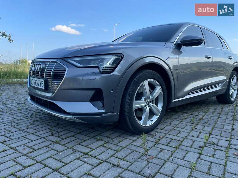Внедорожник / Кроссовер Audi e-tron 2019 в Львове